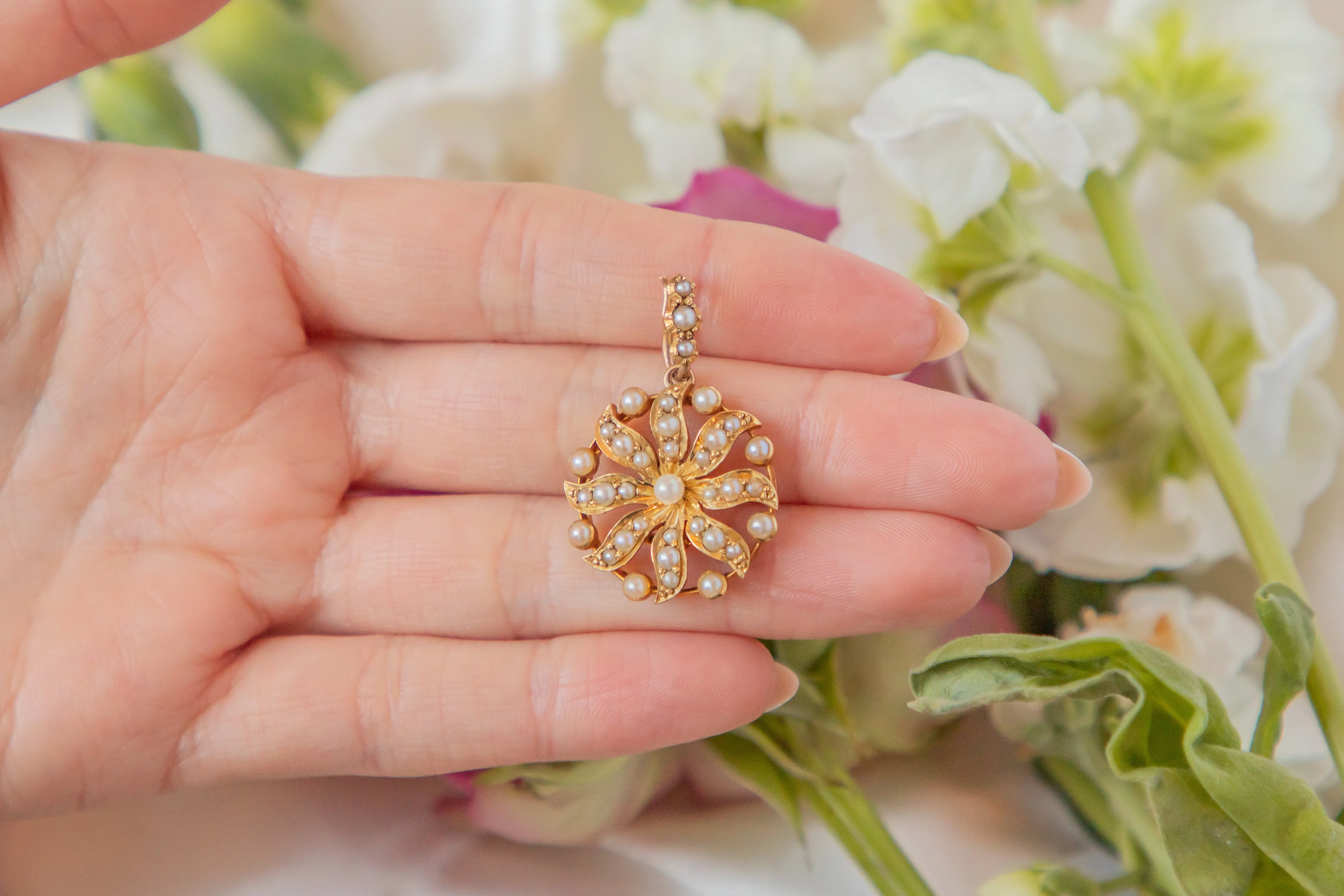 Antique 15ct Gold Pearl Flower Pendant