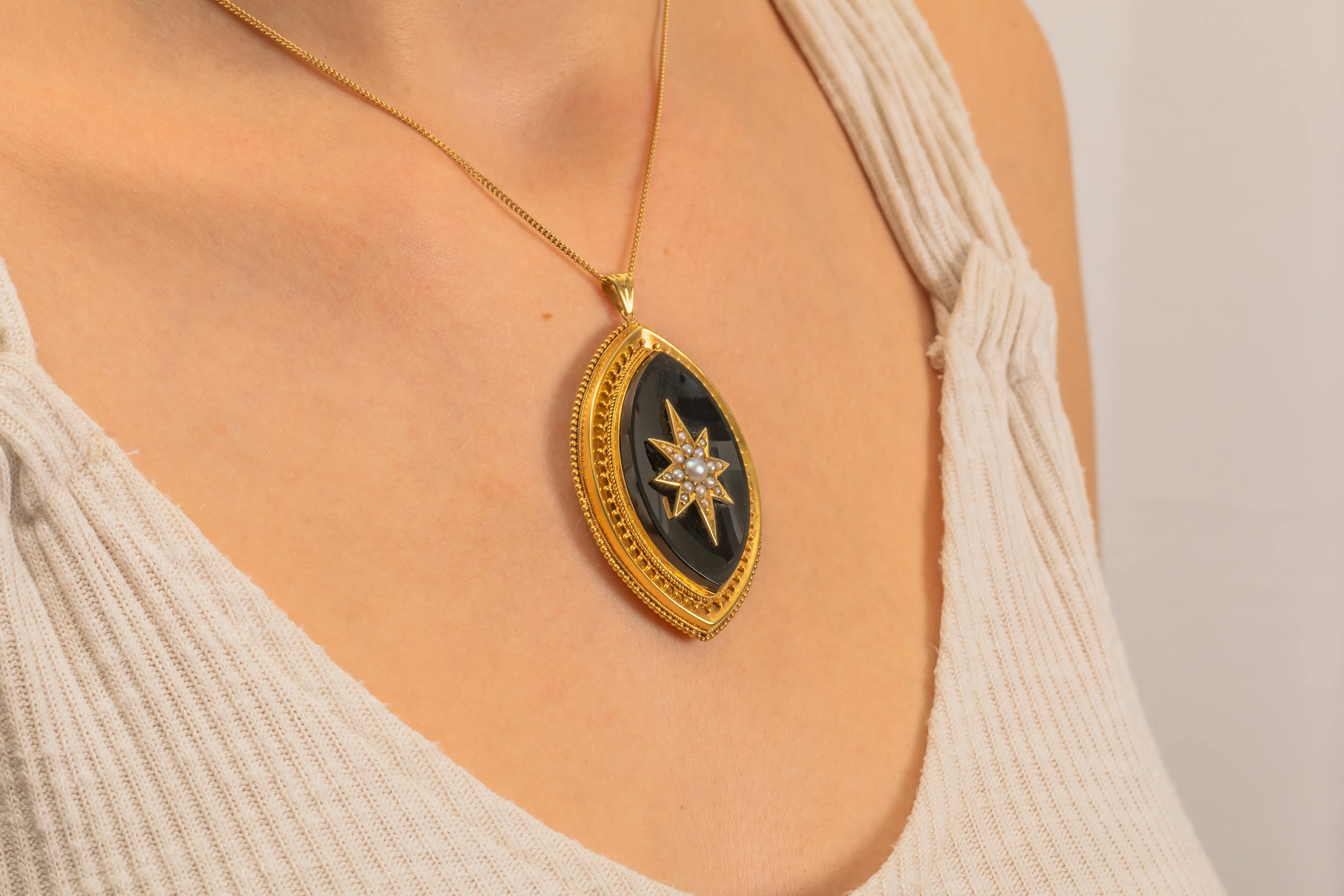 Antique 18ct Gold Starburst Pearl Onyx Etruscan Pendant