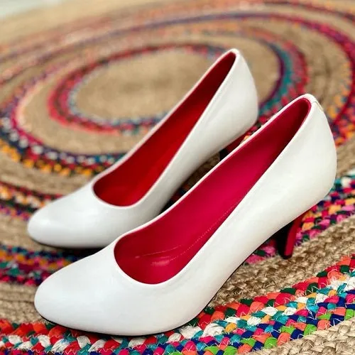 Emma (white pumps ,red insole)