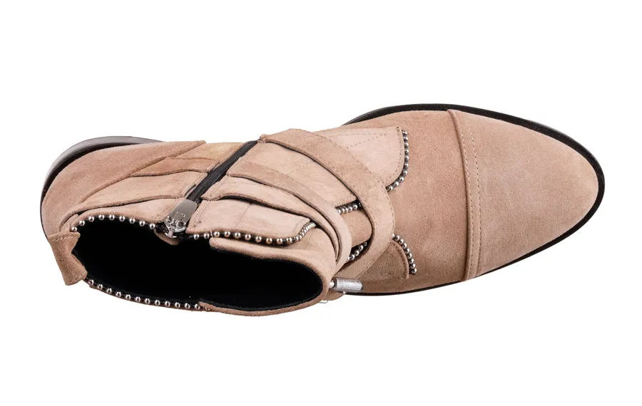 EVA ANNETHA BEIGE