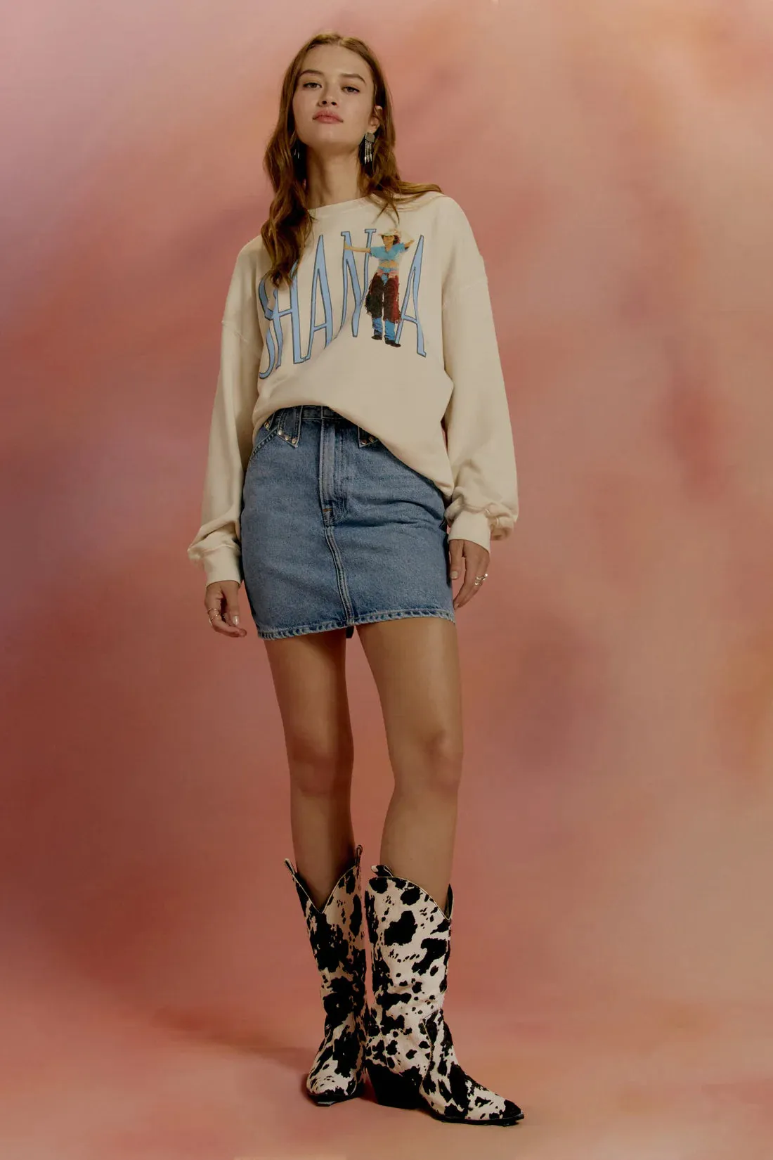 SHANIA BOOTS BEEN UNDER OVERSIZED CREW