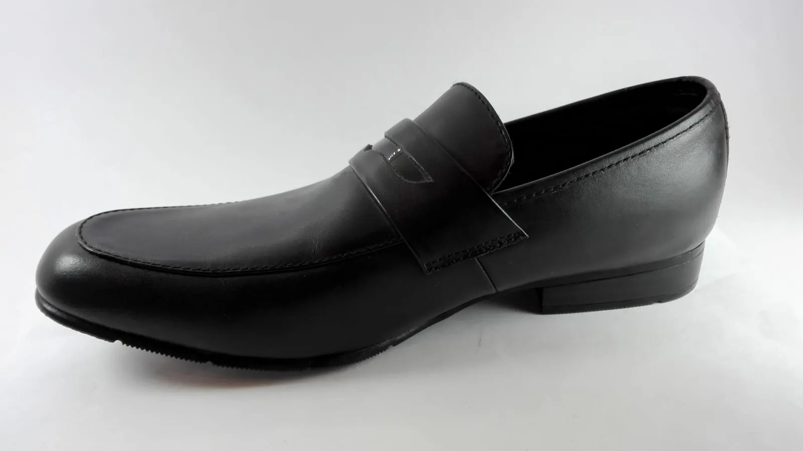 Umi Metro Boulevard Black Slip-on