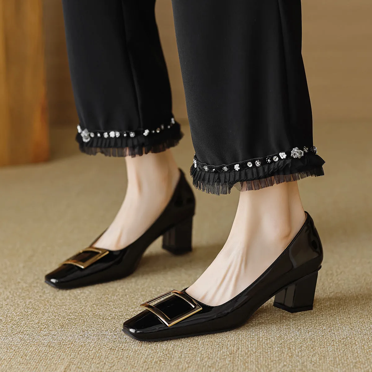 Women Fashion Squared Head Glossy Casual Pumps
