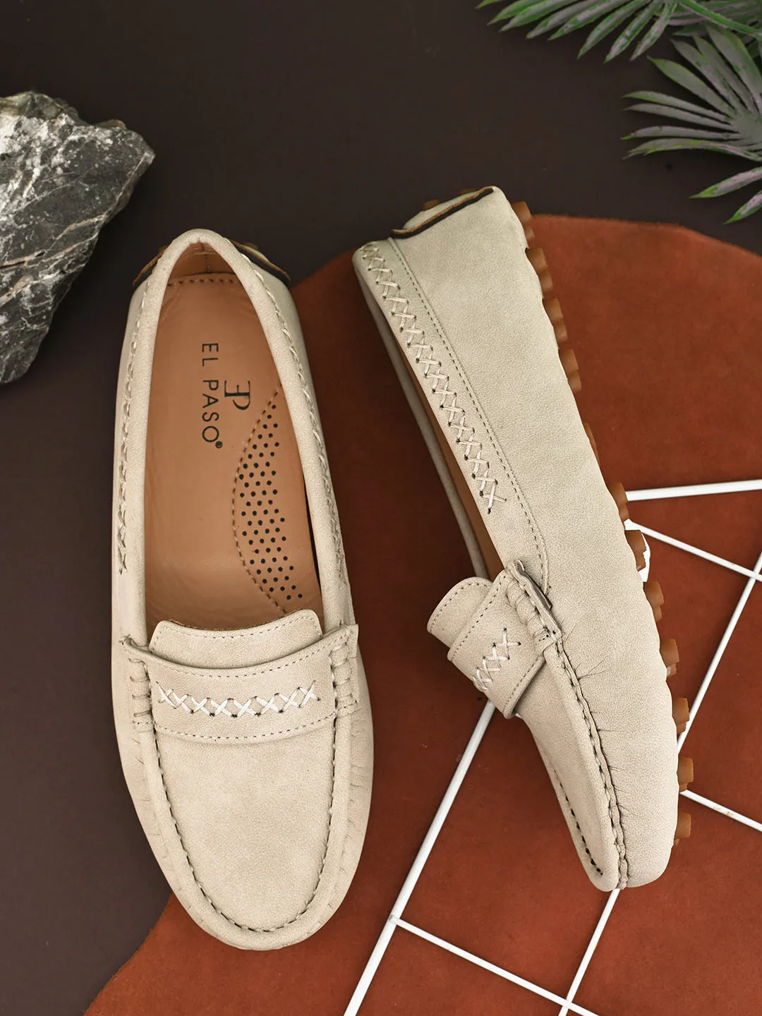 Women Lightweight Round Toe Loafers